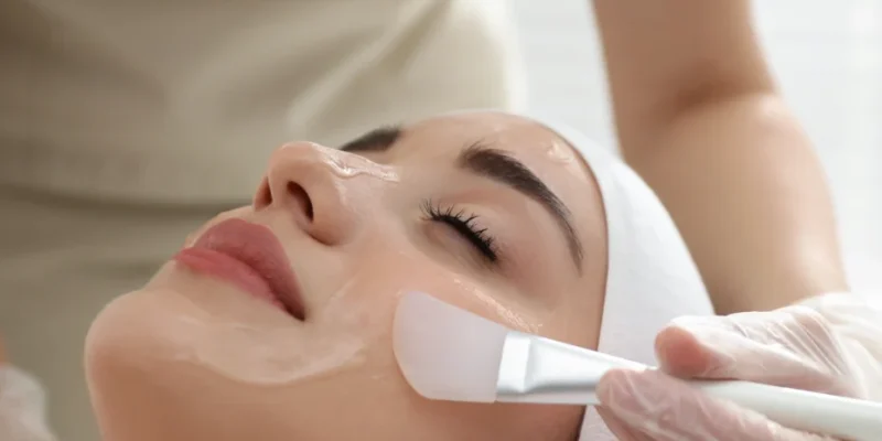 Noon-aesthetic-intense-radiance-facial